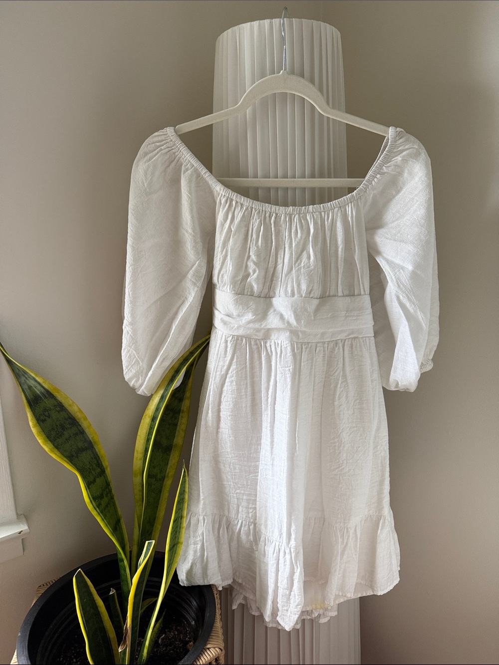 Off-Shoulder White Mini Dress with Puff Sleeves